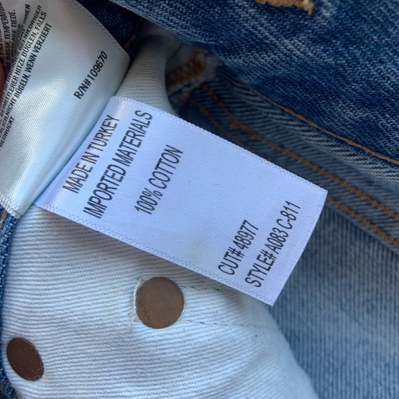 Agolde Riley Shorts Size 25 - Picture 3 of 4